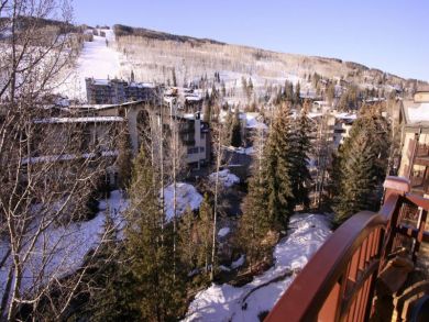 Vail Vacation Condo Sleeps Six Guests.