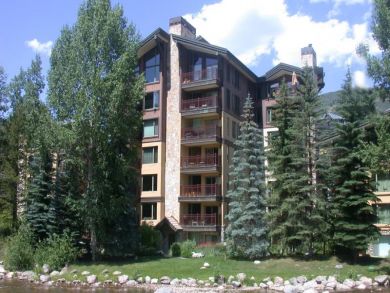 Vail Vacation Condo Sleeps Six Guests.
