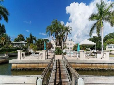 Siesta Key Vacation Condo with Beach and Bay Access