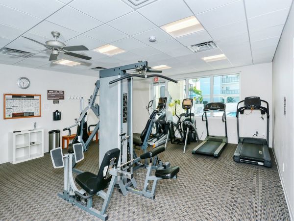 Updated Four Bedroom Siesta Key Condo Sleeps 8 Gulf Views
