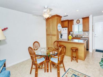 Two Bedroom Rental with Full Gulf View Sleeps 5 Guests