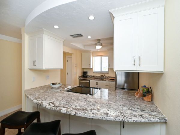 Siesta Key Vacation Rentals: Pool & Ocean Views
