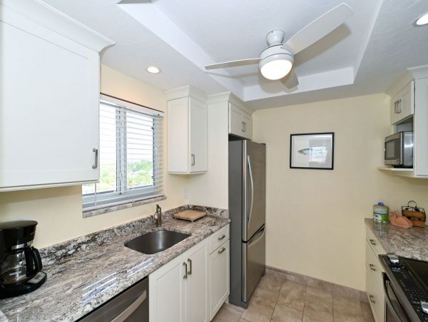 Siesta Key Vacation Rentals: Pool & Ocean Views