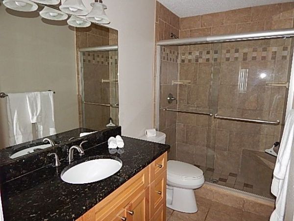 Siesta Key 2 Bedroom Condo Sleeps 4 Across Street From Beach