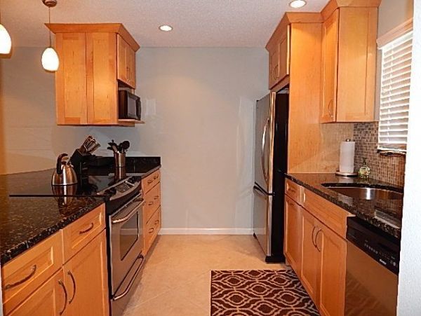 Siesta Key 2 Bedroom Condo Sleeps 4 Across Street From Beach