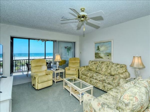 Siesta Key Vacation Condo with Great Gulf Views Sleeps 6