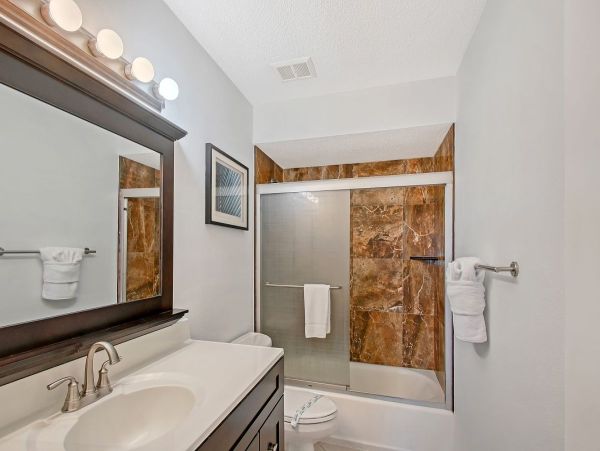 Siesta Key Vacation Condo Two Bedrooms Sleeps Four