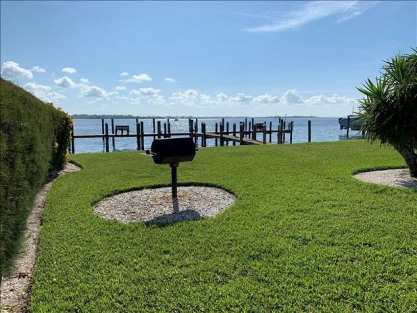 Bradenton Beach 2 Bedroom Vacation Rental Bay Views Sleeps 4