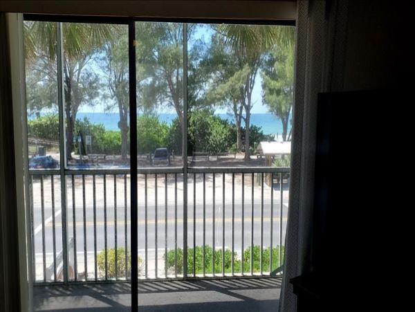 Bradenton Beach Condo with Gulf Beach Across the Street
