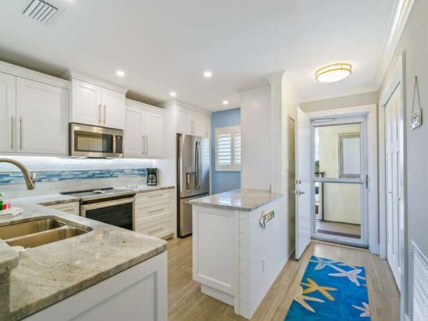 Full Gulf View Siesta Key Vacation Condo - Two Bedrooms