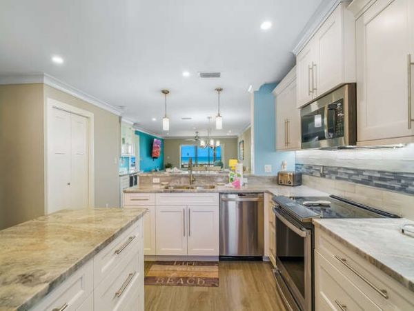 Full Gulf View Siesta Key Vacation Condo - Two Bedrooms