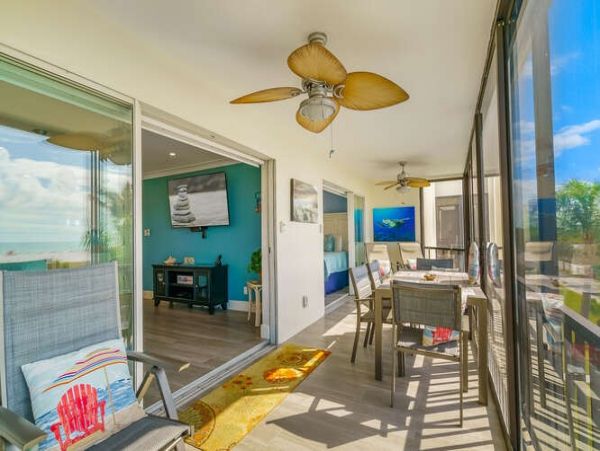 Full Gulf View Siesta Key Vacation Condo - Two Bedrooms