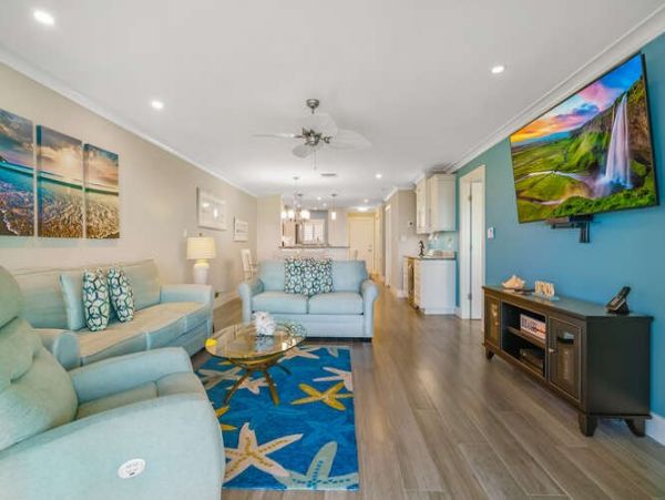 Full Gulf View Siesta Key Vacation Condo - Two Bedrooms