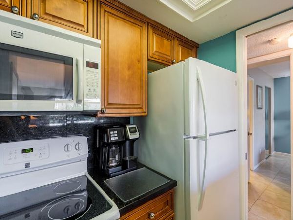 Siesta Key Vacation Condo with 1 Bedrooms & Private Balcony