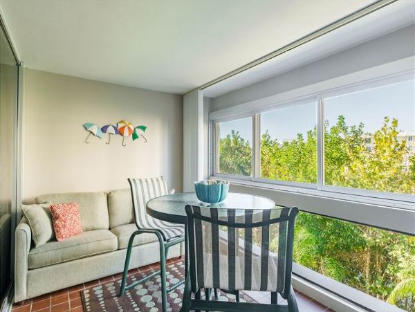Siesta Key Vacation Condo with 1 Bedrooms & Private Balcony
