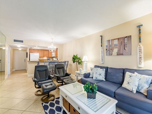 Siesta Key Beach Condo with 2 Bedrooms