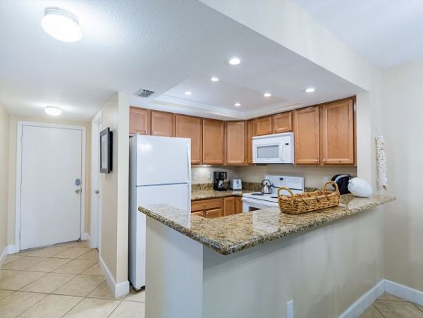 Siesta Key Beach Condo with 2 Bedrooms