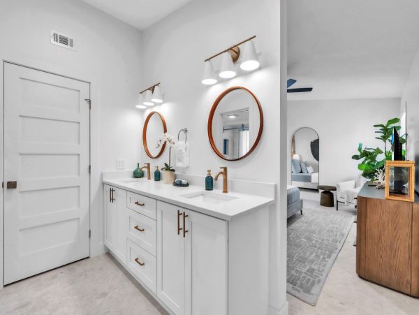 Luxury Beachfront Retreat on Anna Maria Island - Your Perfect Getaway