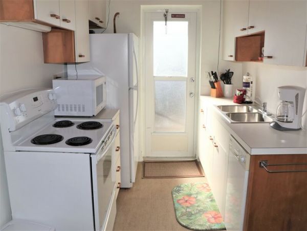 Charming Vacation Studio Condo with Great Amenities