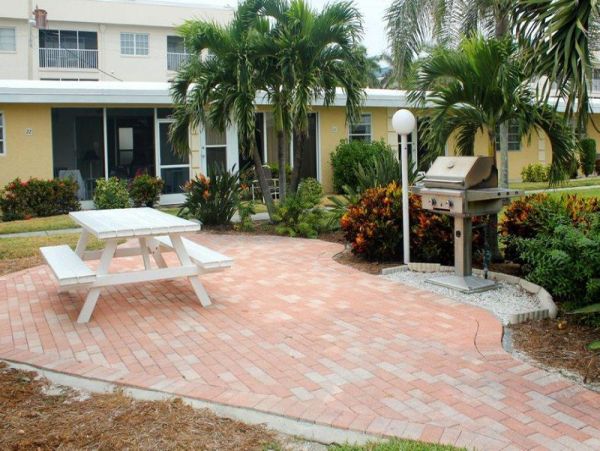 Charming Vacation Studio Condo with Great Amenities