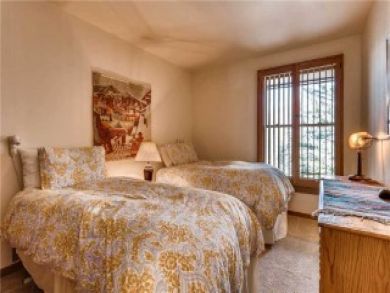 Ski in Ski Out 2 Bedroom Vacation Condo in Vail
