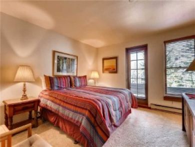 Ski in Ski Out 2 Bedroom Vacation Condo in Vail