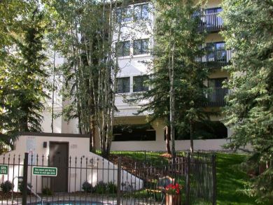 Exterior of Ski Condos