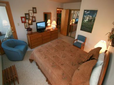 Bedroom with Ensuite Bathroom