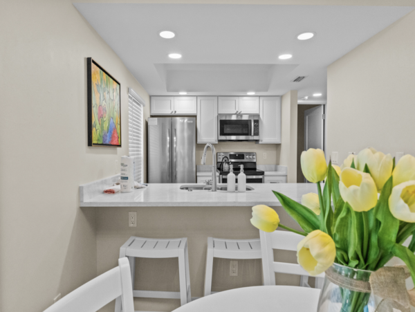Sanibel Three Bedroom Condo Full Gulf View Communal Pool NEW ARRIVAL