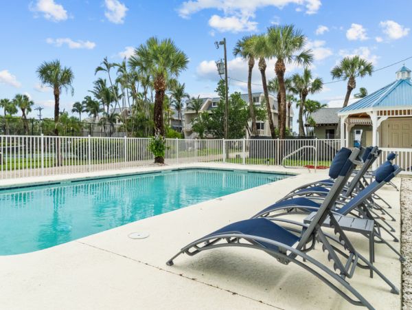 Sanibel Three Bedroom Condo Full Gulf View Communal Pool NEW ARRIVAL