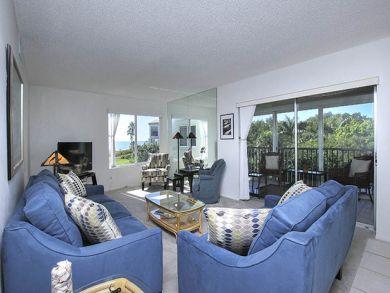 Sanibel Walk to Beach Two Bedroom Vacation Condo