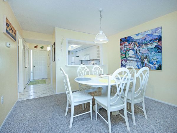 Two Bedroom Ground Floor Condo on the Beach in Sanibel