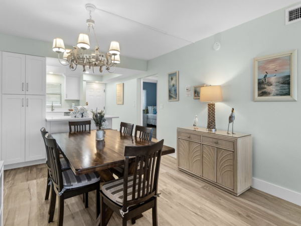 Walk to Beach Two Bedroom Rental Condo in Sanibel NEW ARRIVAL WOW!