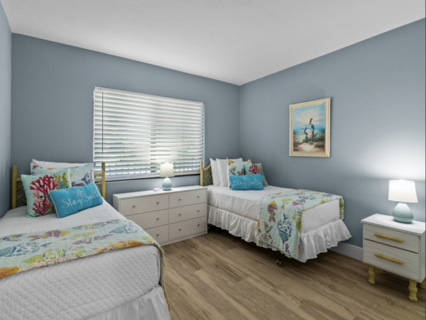 Walk to Beach Two Bedroom Rental Condo in Sanibel NEW ARRIVAL WOW!