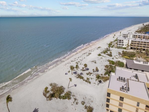 Sanibel Island Vacation Rentals - Gulf-Front Condo with Panoramic Views