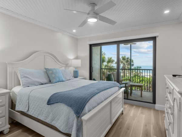Sanibel Island Vacation Rentals - Gulf-Front Condo with Panoramic Views