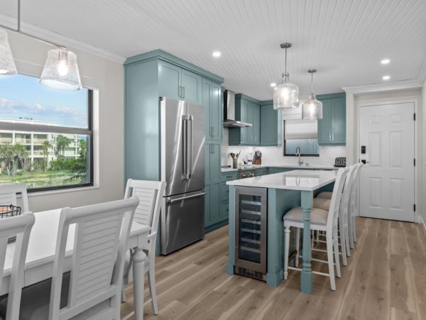 Sanibel Island Vacation Rentals - Gulf-Front Condo with Panoramic Views