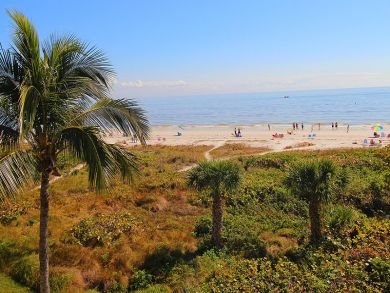 Beach Front Rental Condo in Sanibel, Florida Beach Front Rental Condo in Sanibel, Florida