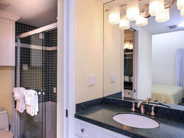 Lovely 2 Bedroom Condo in Sanibel Sleeps 6