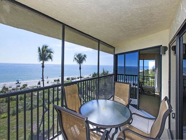 Sanibel Island Luxury Vacation Condo Pool & Tennis Court