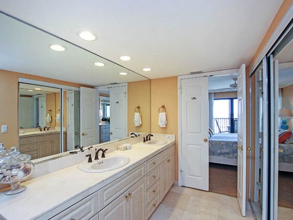 Sanibel Island Luxury Vacation Condo Pool & Tennis Court