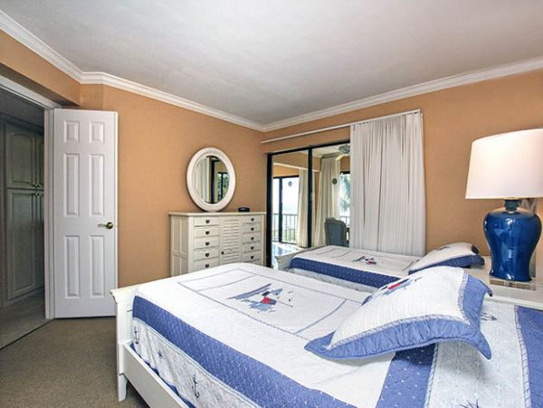 Sanibel Island Luxury Vacation Condo Pool & Tennis Court
