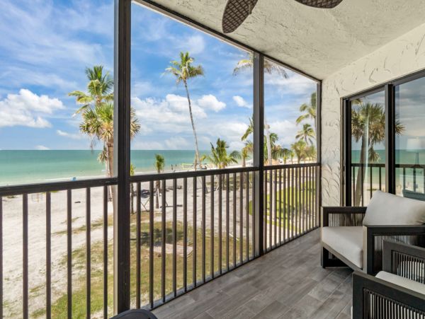 Sanibel Island Vacation Rental Beach Views - Three Bedrooms
