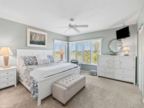 Beautiful Vacation Condo in Longboat Key Two Bedroom