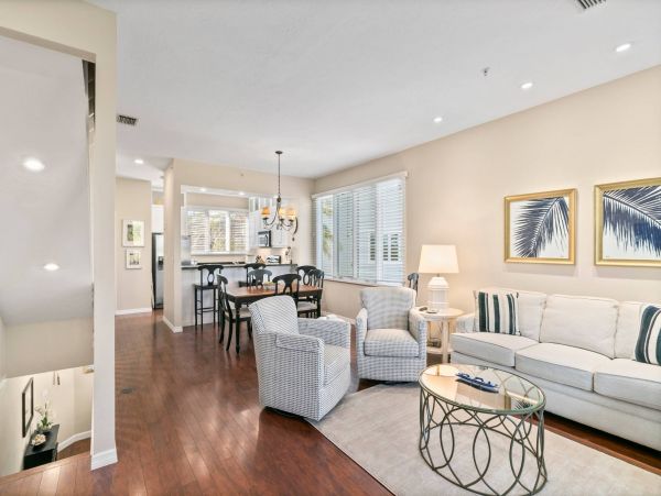 Beautiful Vacation Condo in Longboat Key Two Bedroom
