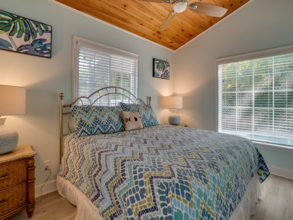 Anna Maria Home Four Bedrooms and Pool - 90 Steps to Beach
