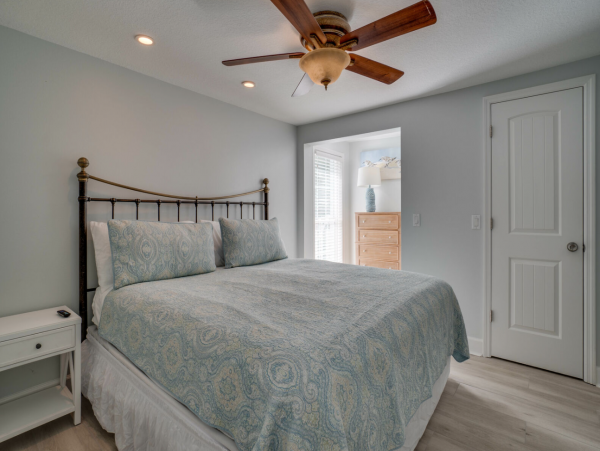 Anna Maria Home Four Bedrooms and Pool - 90 Steps to Beach
