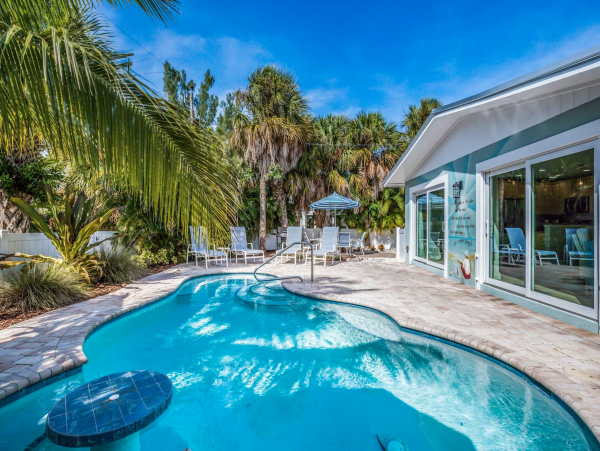 North End of Anna Maria West of Gulf Drive 90 Steps to Beach
