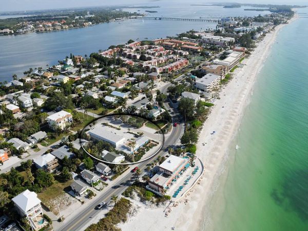 Studio Unit in Anna Maria with One Bathroom Sleeps Two