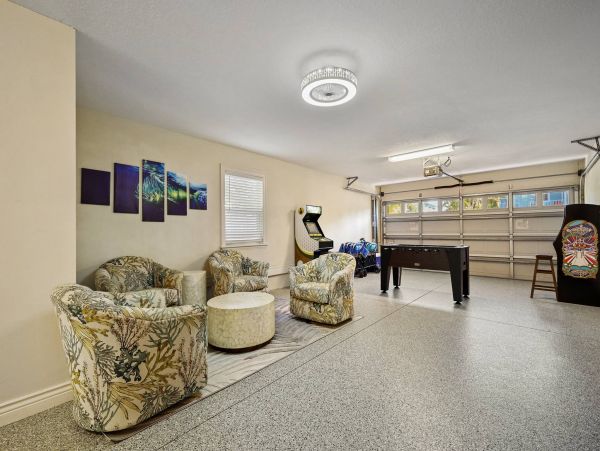 Holmes Beach Vacation Rental Pool Walk to Beach Sleep 6